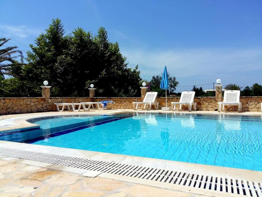 Villa Fondas Roda Exteriér fotografie